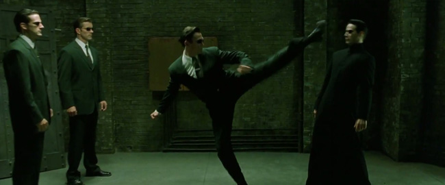 Neo y Trinity en acción en Matrix Reloaded