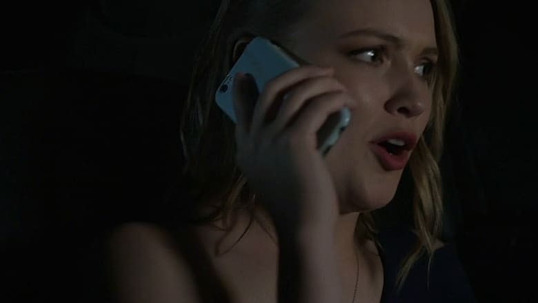 Yvonne Zima como Sienna en Killer Prom