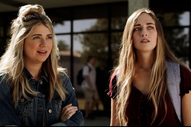 Asesinato en la hermandad película 2021