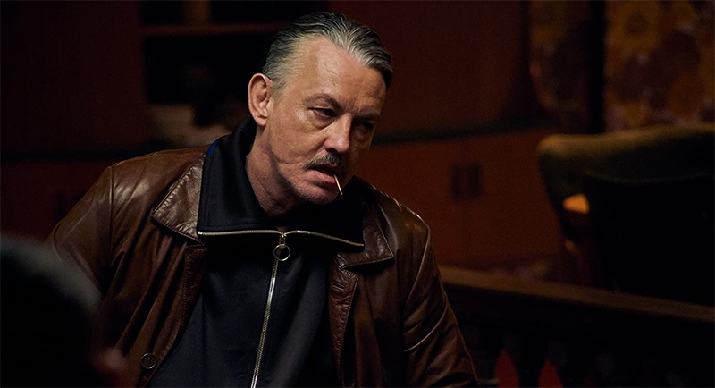 Killers Anonymous - escena de la iglesia