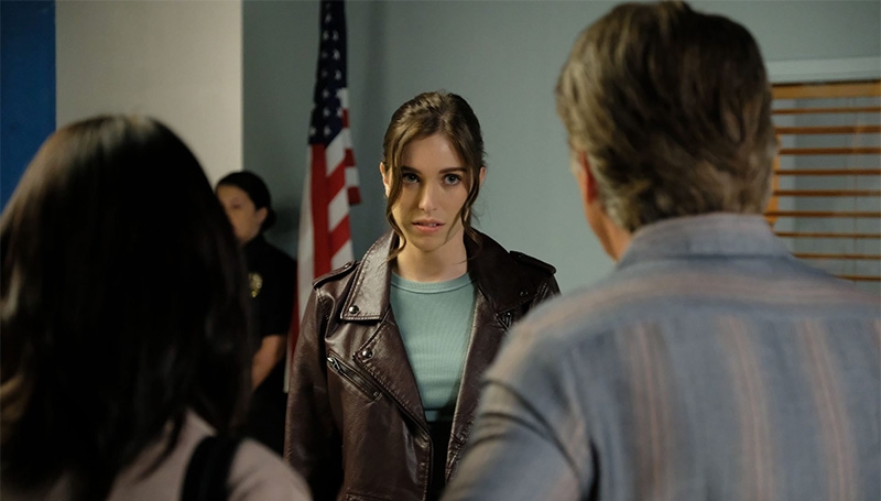 Tras una buena apariencia escena