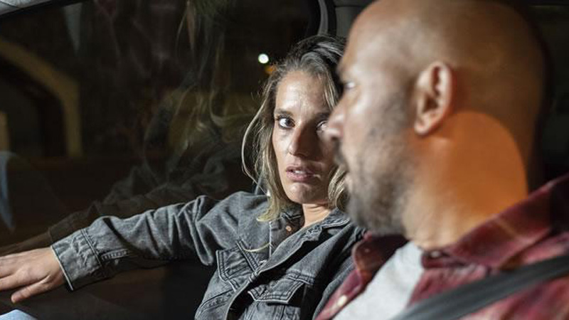 Carlos y su novia en Padres