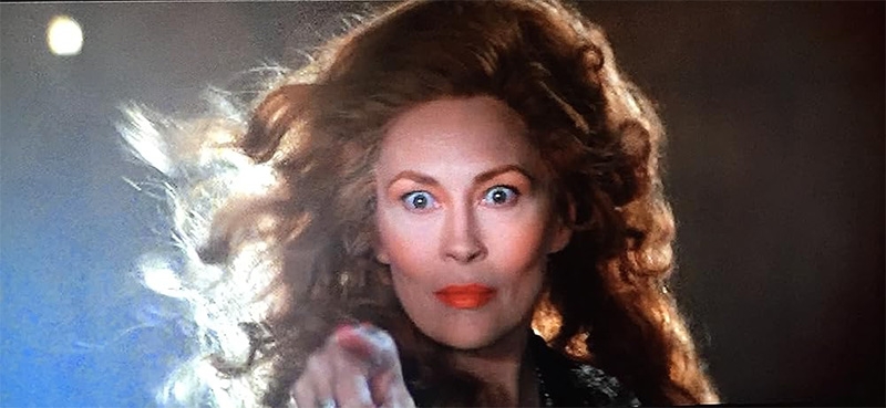 Faye Dunaway supergirl