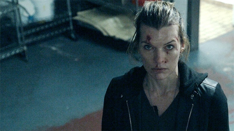 Protector con Milla Jovovich