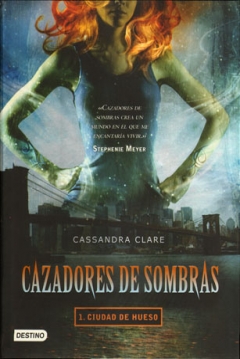 Ficha Cazadores de Sombras 1: Ciudad de Hueso