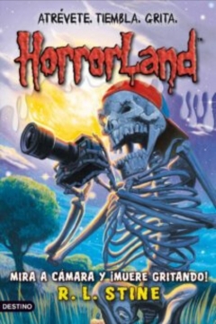Poster Horrorland: Mira a Cámara y ¡Muere Gritando!