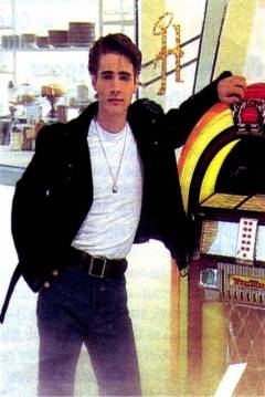 Poster Un Ángel Joven