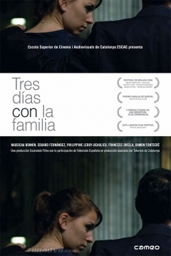 Poster Tres Días con la Familia
