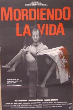 Poster Mordiendo la vida