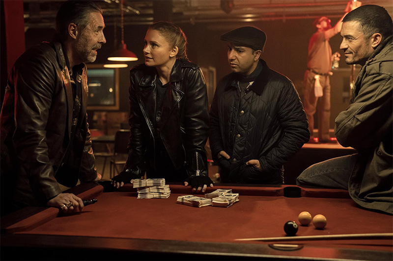 Kat, Marlon y Hugh en su primera misión