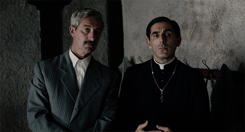 El Maestro que Prometió el Mar escena histórica