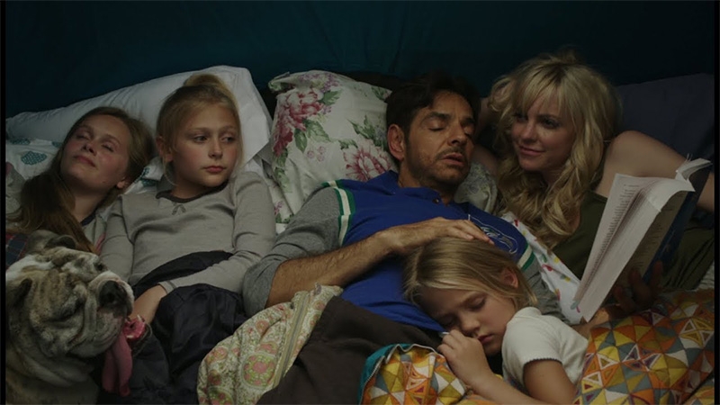 Leo Montenegro y Kate en Un Mar de Enredos 2018