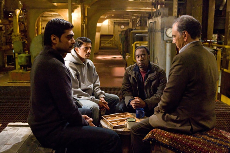 Don Cheadle en Traidor escena final