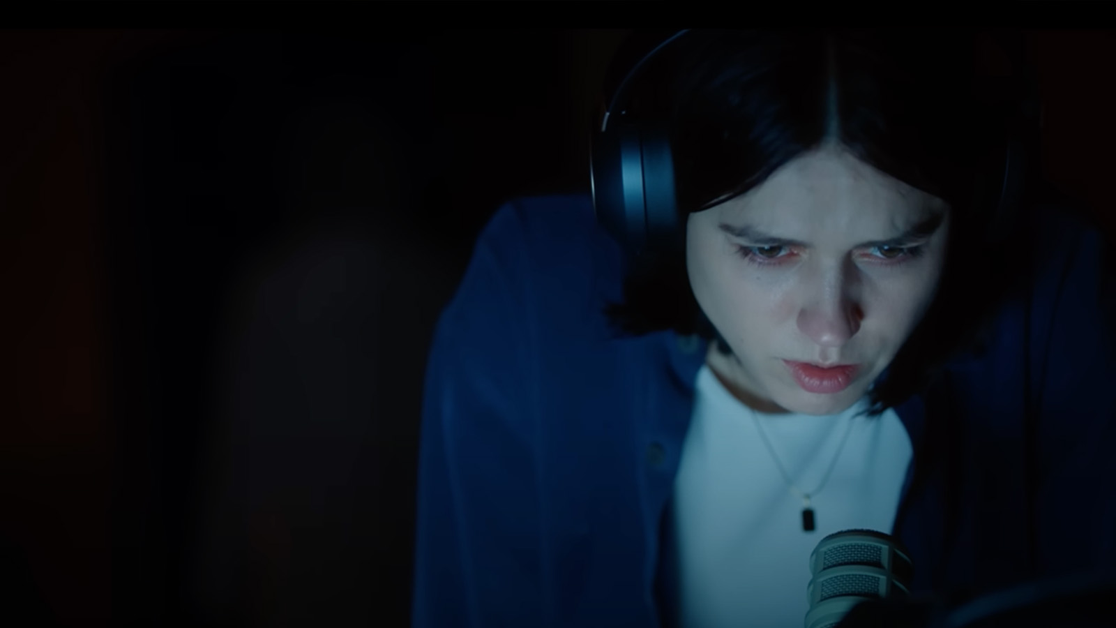 “Undertone”: el inquietante nuevo tráiler de A24 convierte el sonido en una pesadilla