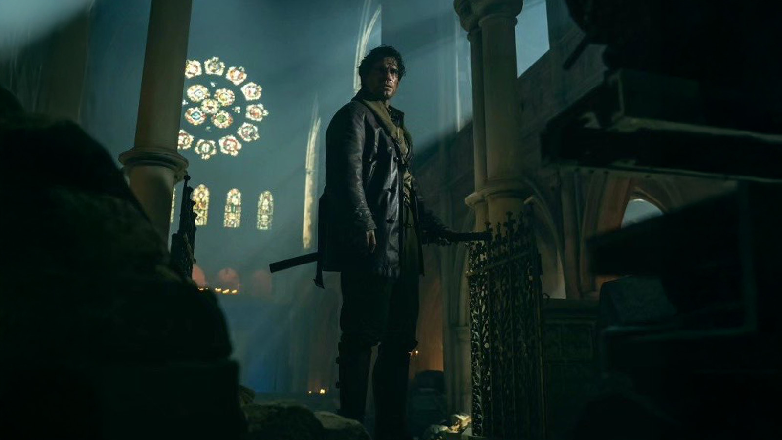 Henry Cavill se deja ver en las primeras imágenes del remake de “Los Inmortales”