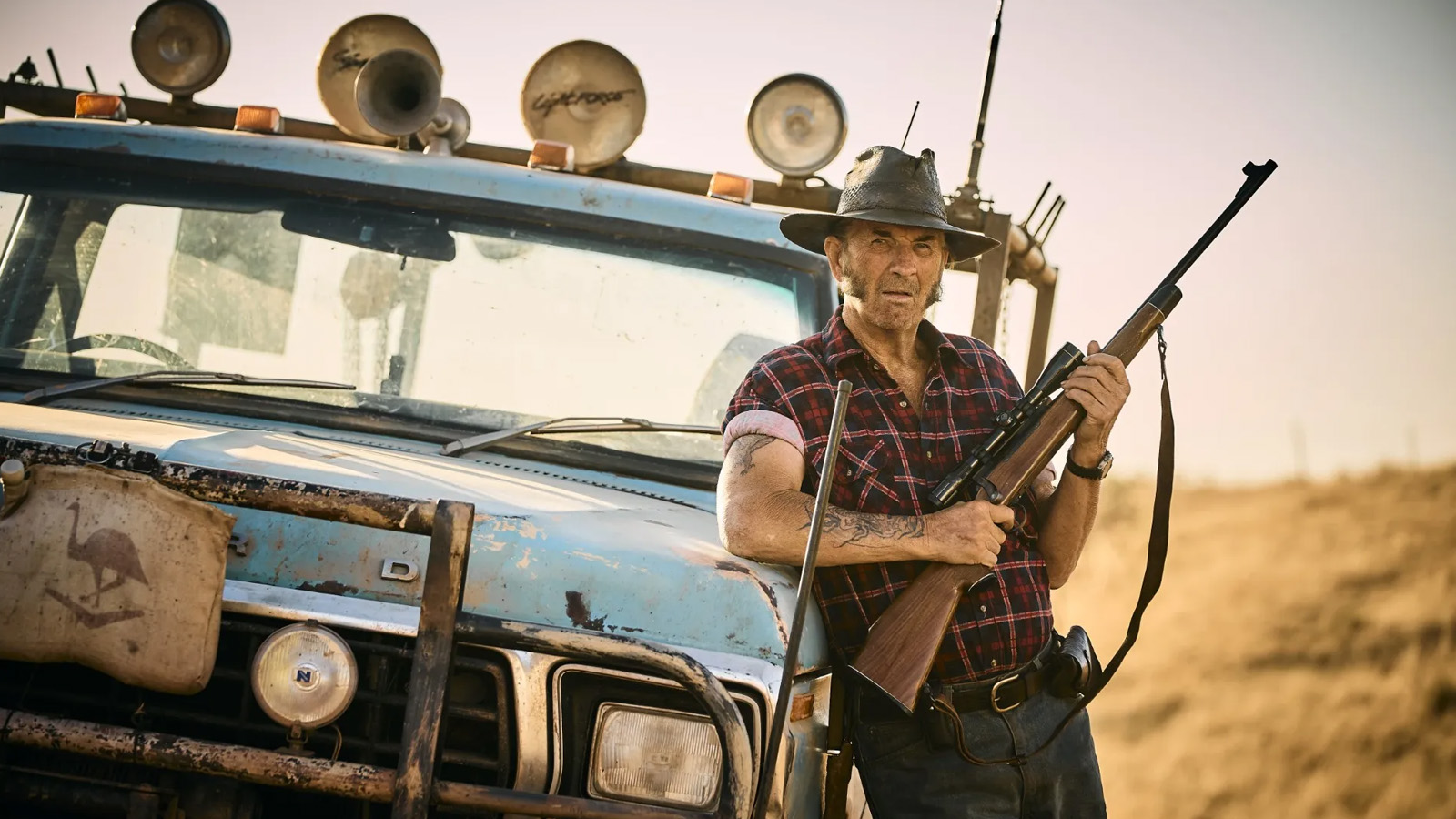 “Wolf Creek Legacy” muestra el regreso de Mick Taylor en la primera imagen oficial