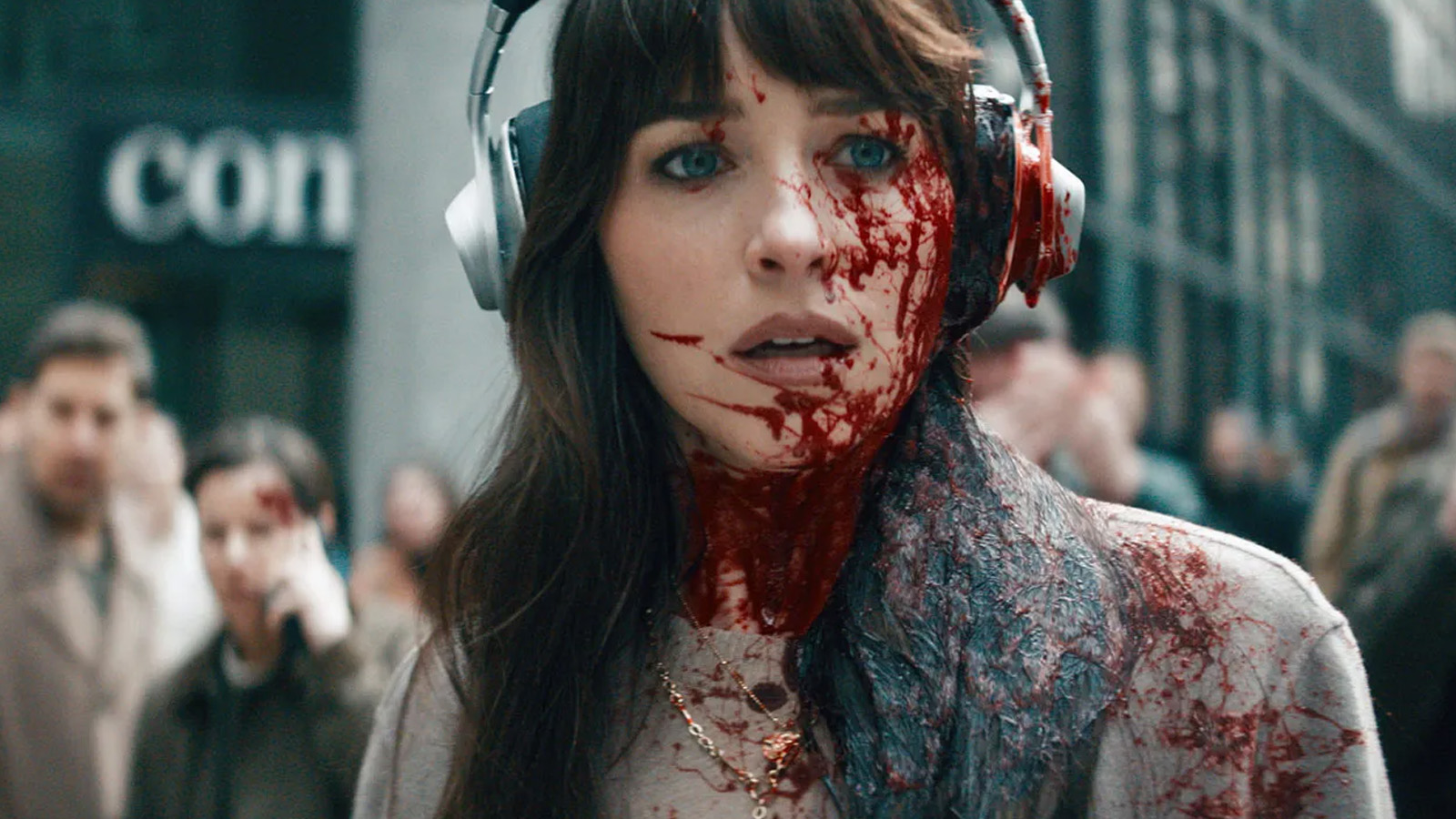 “Verity” presenta su primer avance con Anne Hathaway y Dakota Johnson