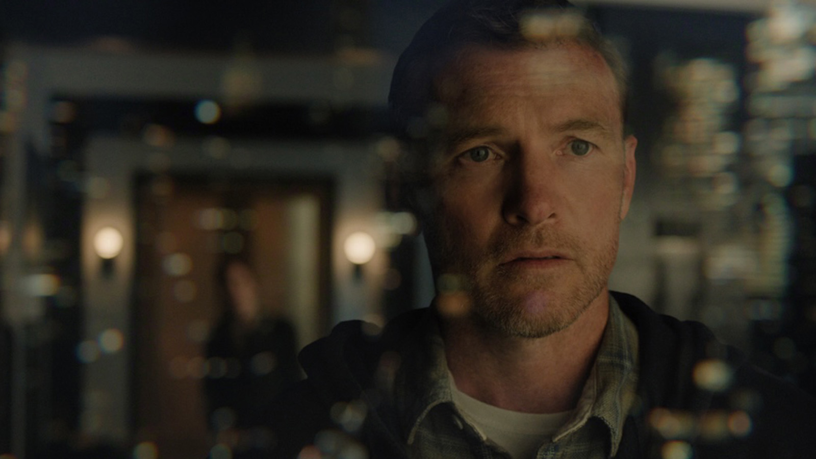 Netflix muestra el primer teaser de “Te encontraré” con Sam Worthington