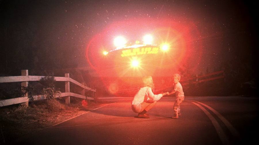 El regreso  de Spielberg: el trailer de su nueva película de OVNIs se verá antes de “Avatar 3”