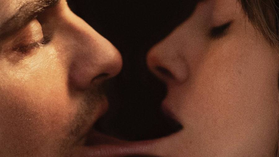 “Together” llega a Prime Video con su inquietante mezcla de romance y terror corporal
