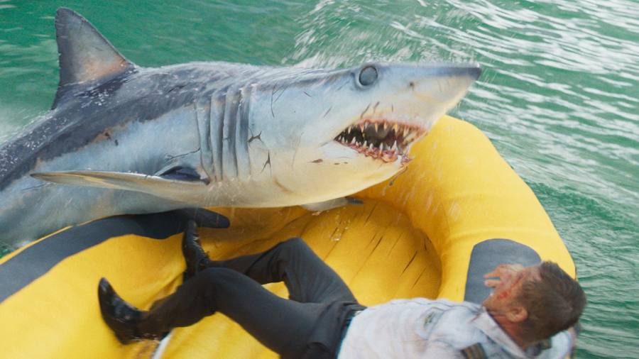 “Deep Water” muestra su escena clave en un nuevo avance antes de su estreno