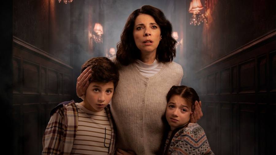 “Bajo tus pies”, el nuevo thriller de terror con Maribel Verdú, llega hoy a los cines