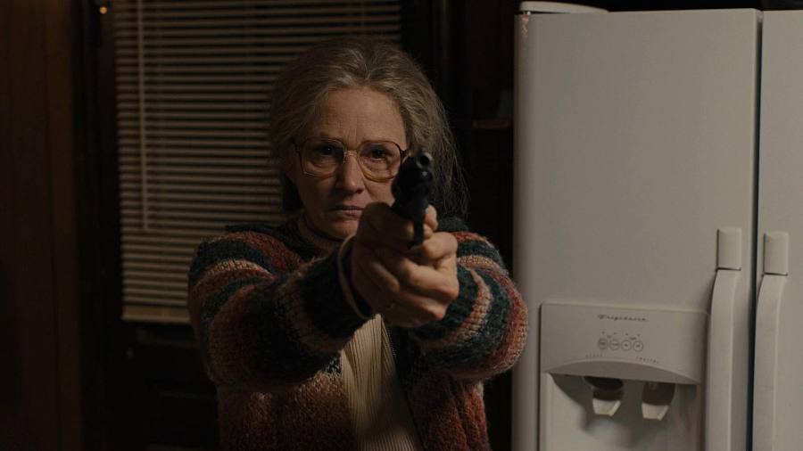 El director de “Dangerous Animals” prepara un nuevo thriller con Melissa Leo