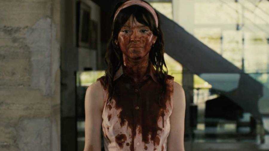 “La acompañante” de Drew Hancock llega hoy a Netflix