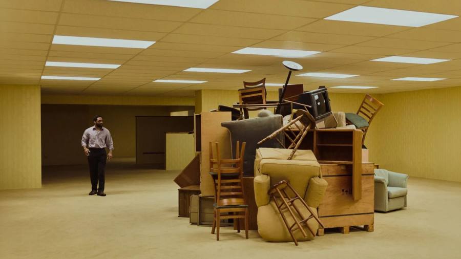  “Backrooms 2” ya se mueve: Kane Parsons busca guionista para desarrollar la secuela