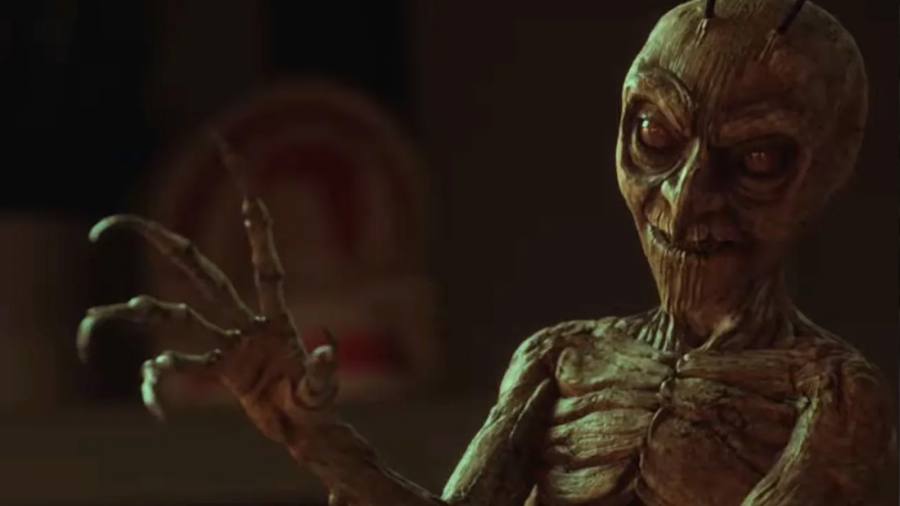 Robert Englund presenta a su inquietante Pepito Grillo en “Pinocchio Unstrung”