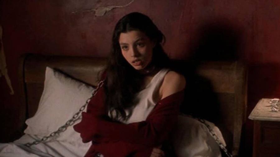 Explicación del final de La Madre Muerta (1993)